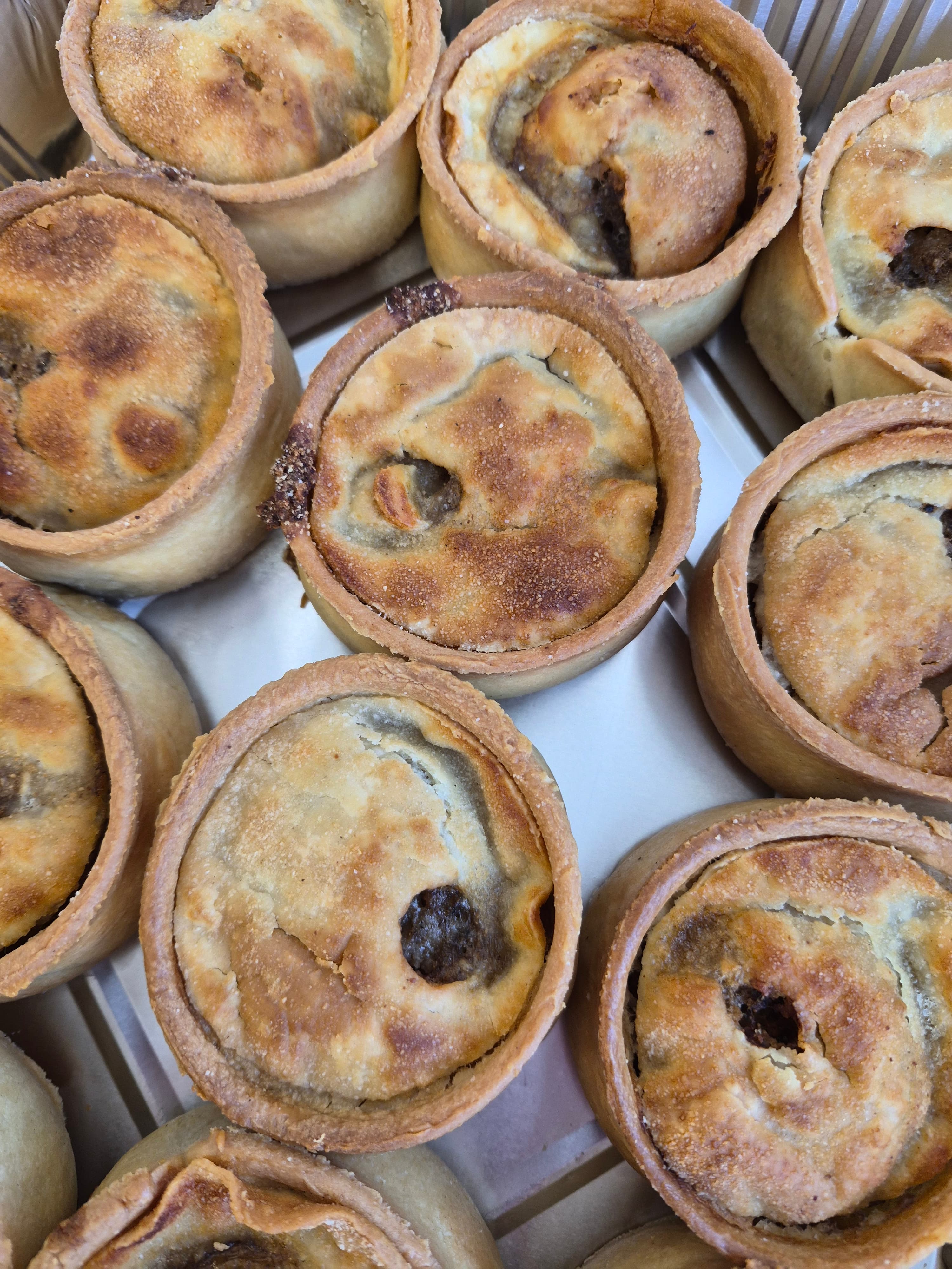 Mini Scotch Pies (12 pieces)